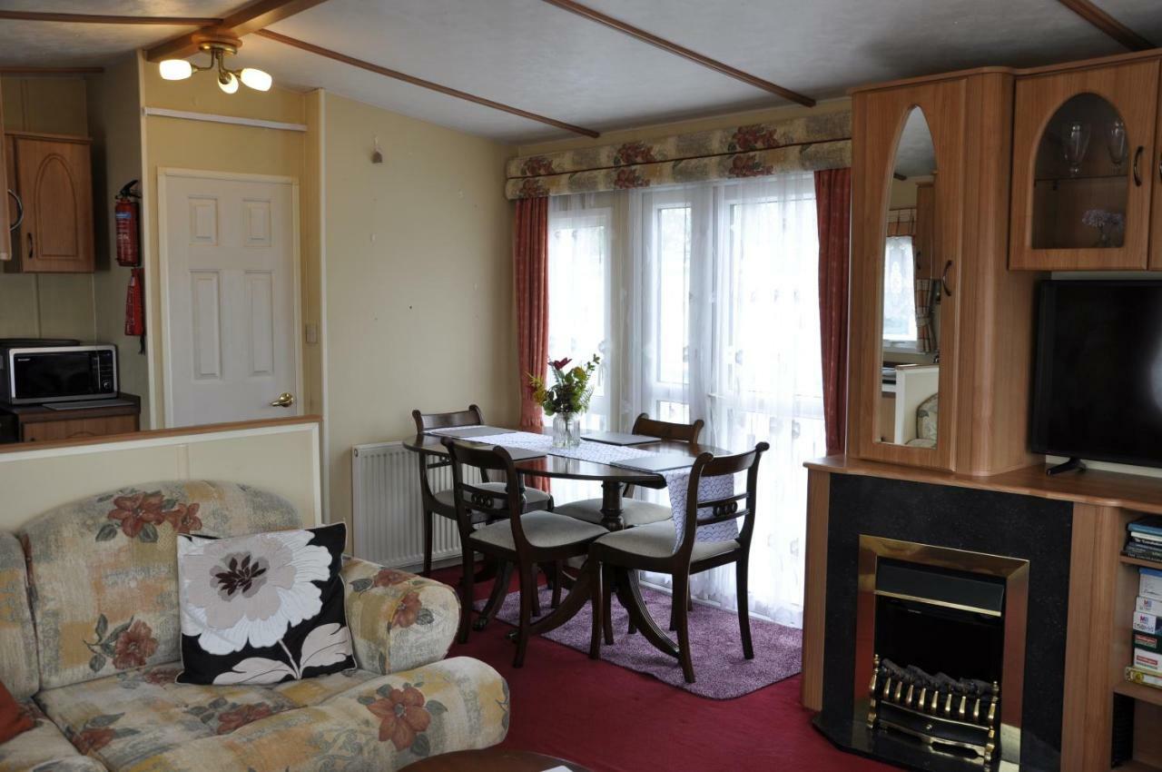 Caravan 8 Berth With Private Fishing Lincoln Exterior foto